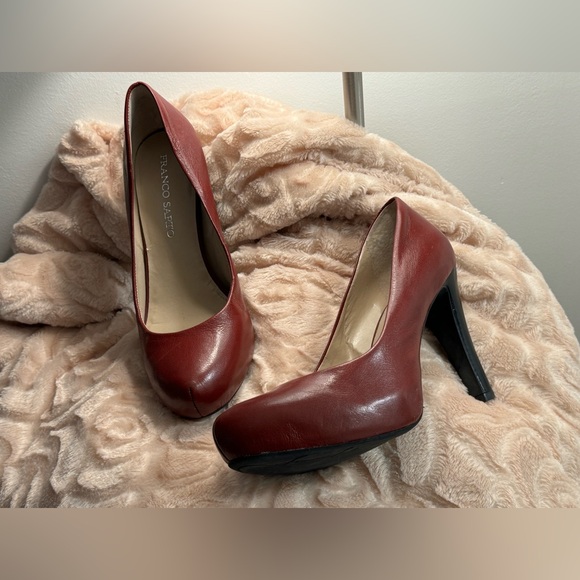Franco Sarto platform stiletto size 9 burgundy brand new - Picture 4 of 6
